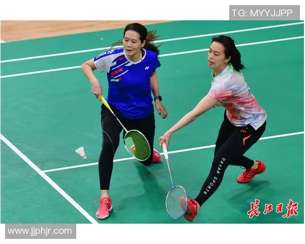 南京羽毛球队力量表现数据分析与训练策略探讨