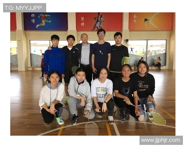 杨芳专访：从初学者到羽毛球冠军的奋斗与成长之路