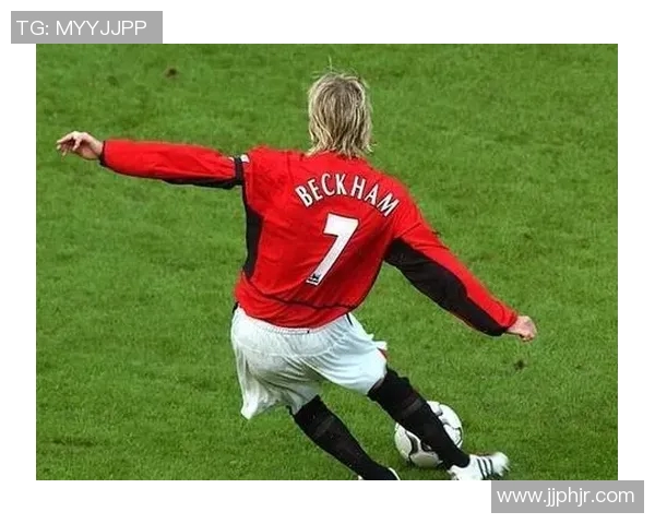 足球明星与撒盐哥的奇妙碰撞:一场足球与幽默的精彩对话 足球明星与撒盐哥的奇妙碰撞:一场足球与幽默的精彩对话