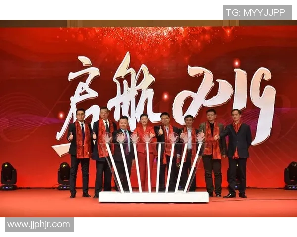 足球明星金马奖盛典揭晓荣耀瞬间与传奇故事交织的璀璨之夜 足球明星金马奖盛典揭晓荣耀瞬间与传奇故事交织的璀璨之夜